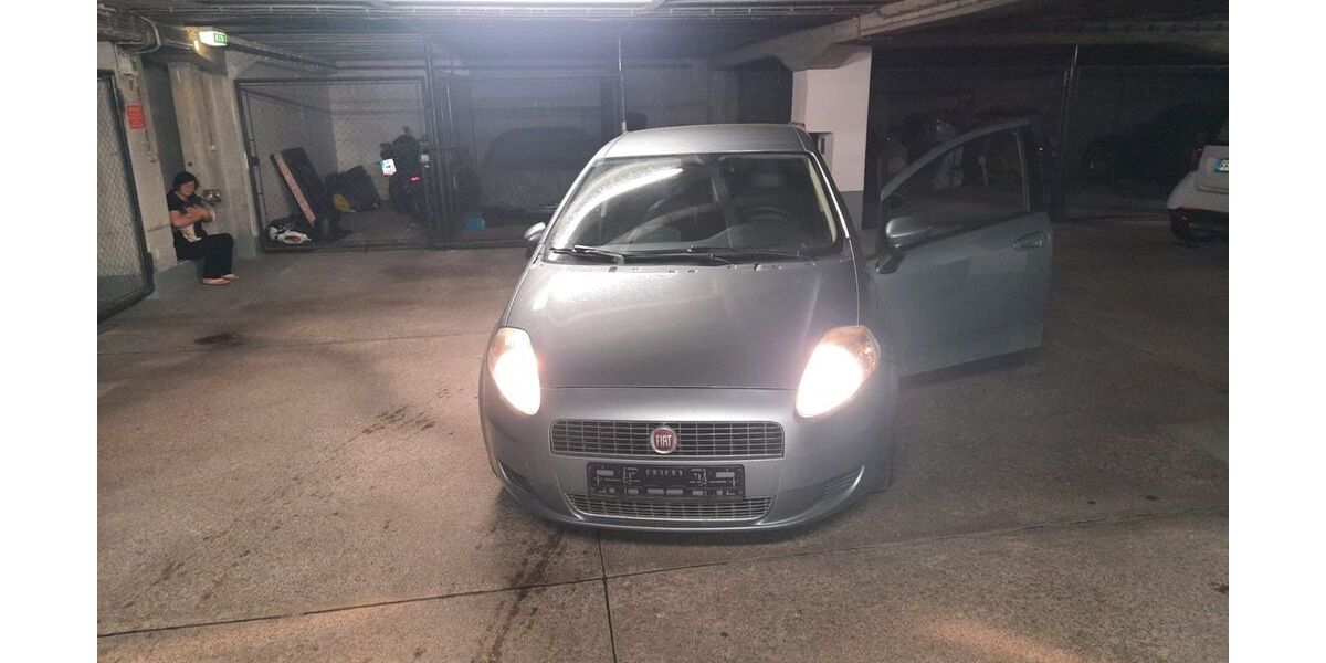 Fiat Punto 183.000 km 950 &euro; Fürstenfeldbruck 82256