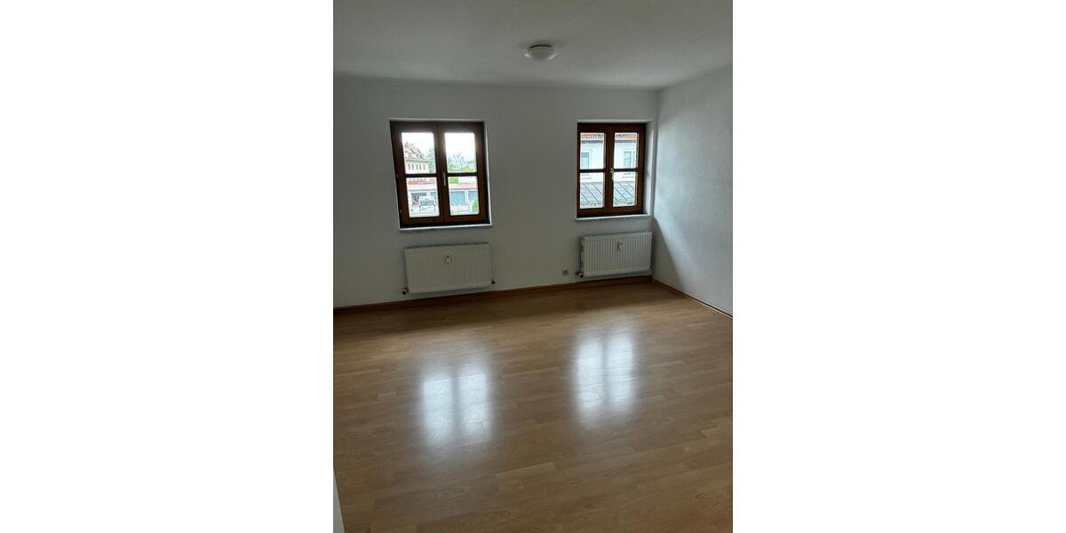 Etagenwohnung Zorneding - 4 Zimmer, 95 m&sup2;, 1.235&euro; | Angebot:26481242