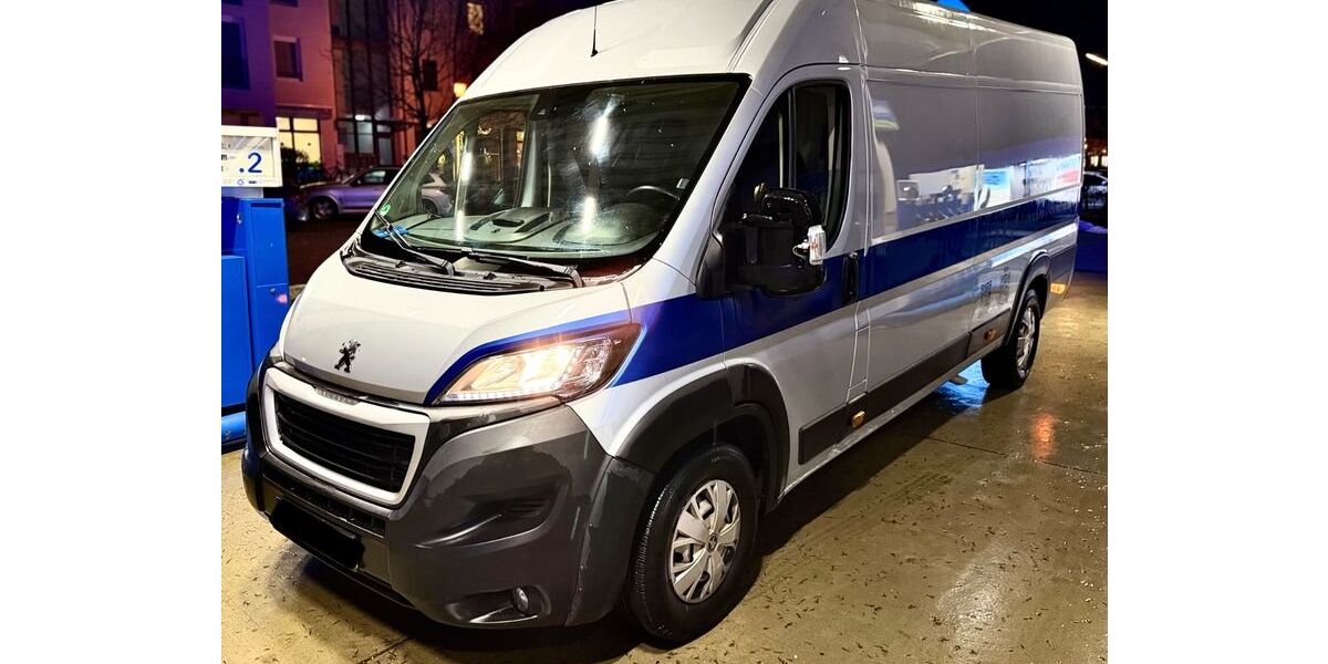Peugeot Boxer 79.000 km 16.900 &euro; München 81539
