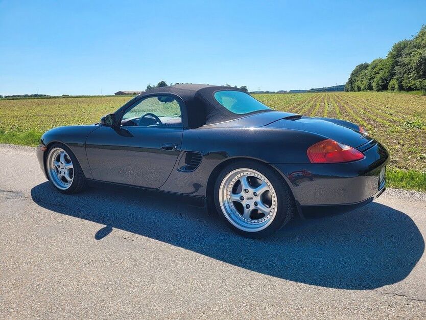 Porsche Boxster 103.000 km 15.900 € Gauting 82131