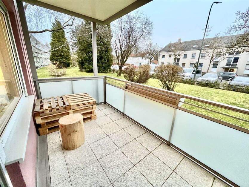 Schöne 2-Zimmer-Wohnung mit Balkon und EBK 2 zimmer