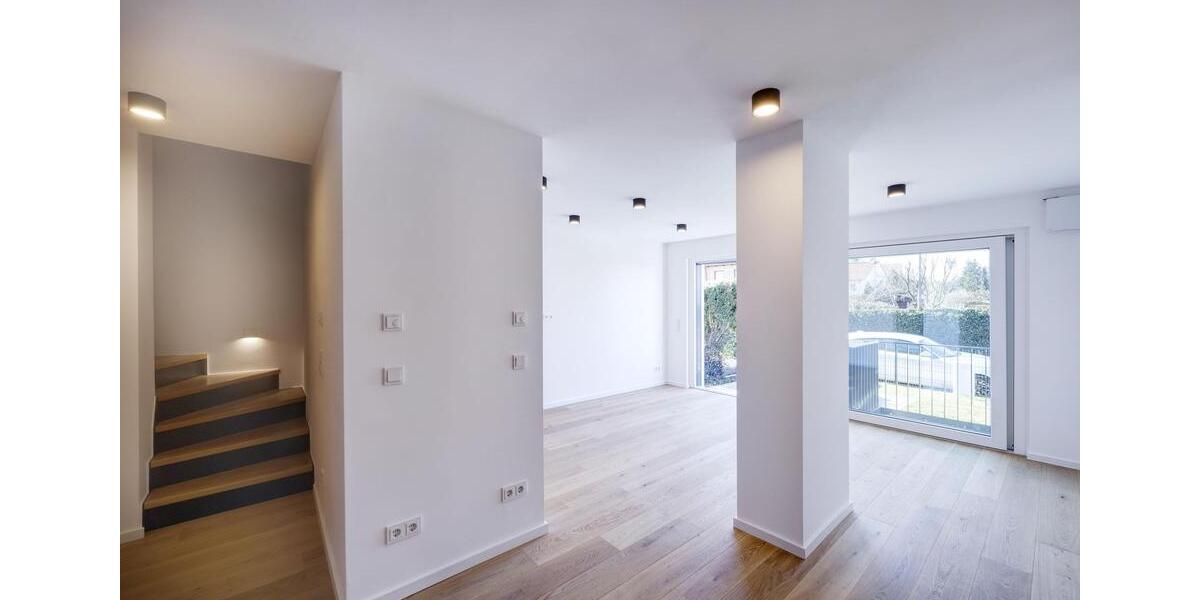 Reihenhaus München Sendling-Westpark - 4.5 Zimmer, 135 m&sup2;, 4.000&euro; | Angebot:25114277