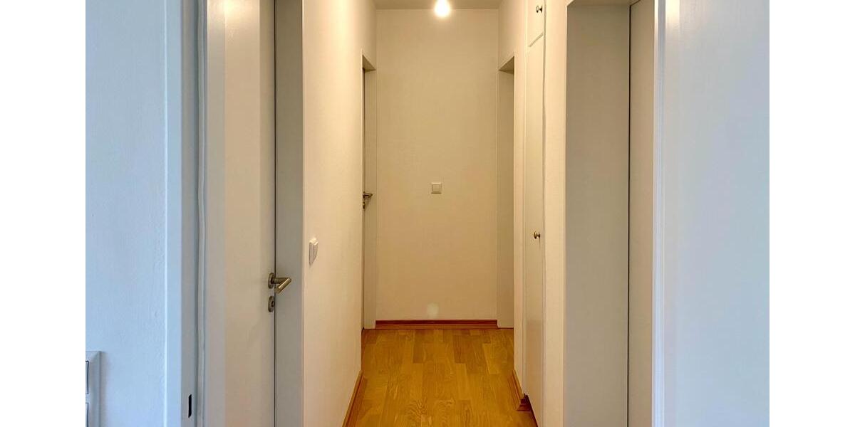 Erdgeschoßwohnung München Ramersdorf-Perlach - 4 Zimmer, 97 m&sup2;, 1.900&euro; | Angebot:26278127