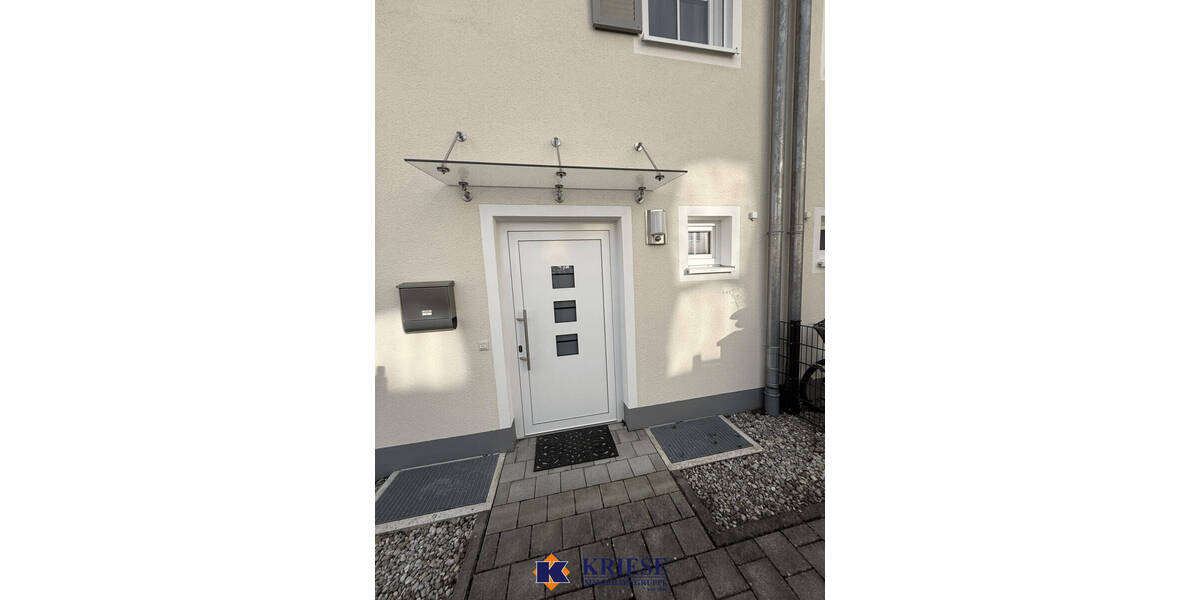 Doppelhaushälfte Germering Unterpfaffenhofen - 4 Zimmer, 132 m&sup2;, 2.600&euro; | Angebot:26029971