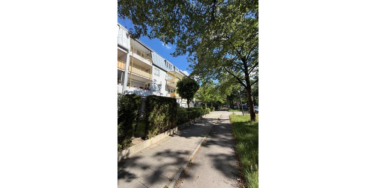 Dachgeschoßwohnung München Bogenhausen - 2 Zimmer, 52 m&sup2;, 445.000&euro; | Angebot:26990892
