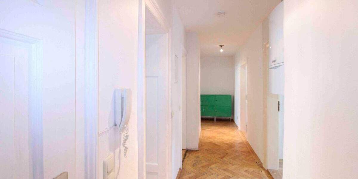 Charmante 3-Zimmer-Altbauwohnung mit Süd-Balkon in München! 3 zimmer