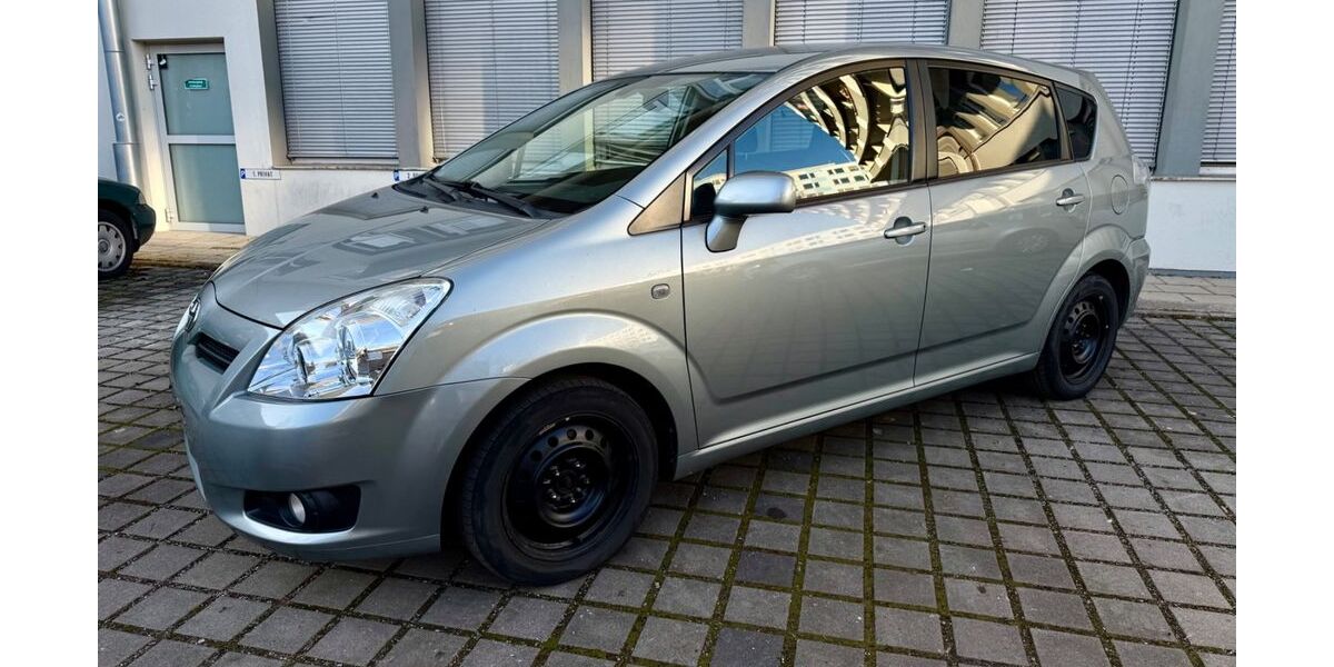 Toyota Corolla Verso 150.000 km 5.750 &euro; München 80636