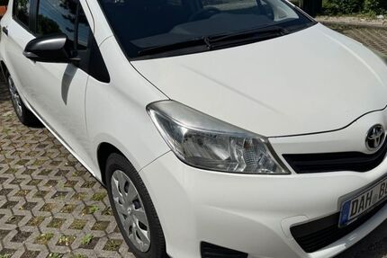 Toyota Yaris 174.000 km 3.650 &euro; Dachau 85221