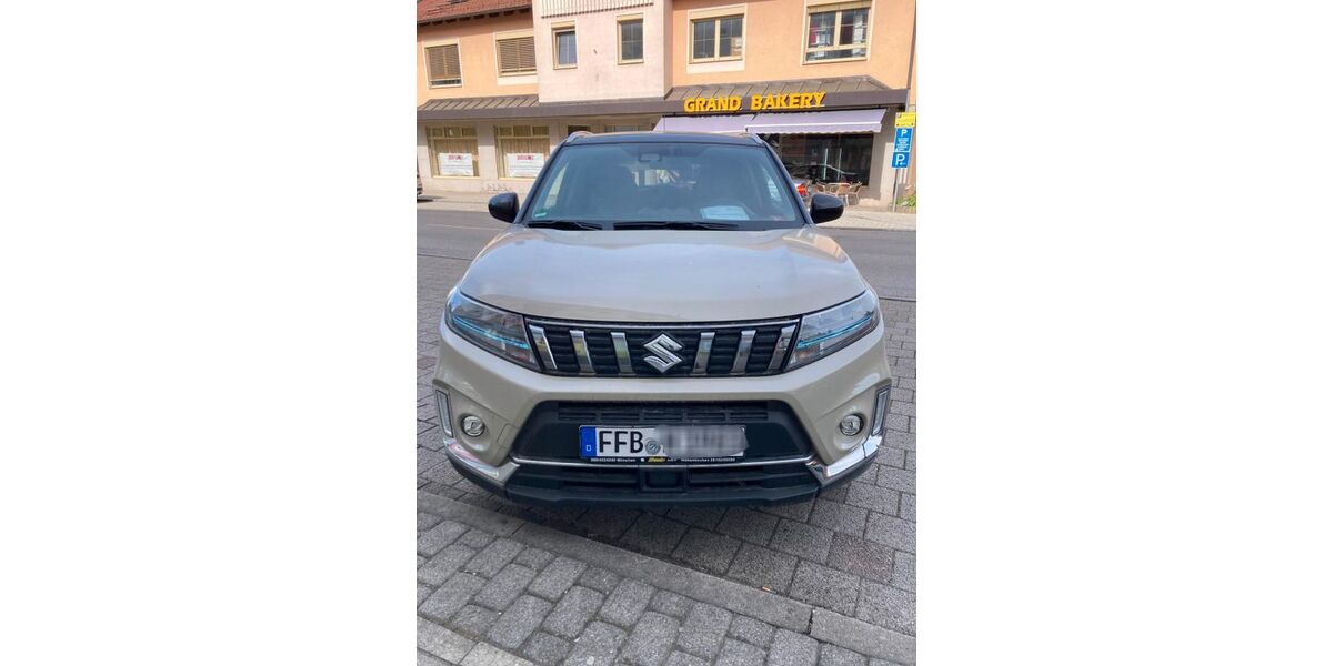 Suzuki Vitara 74.500 km 20.400 &euro; Germering 82110