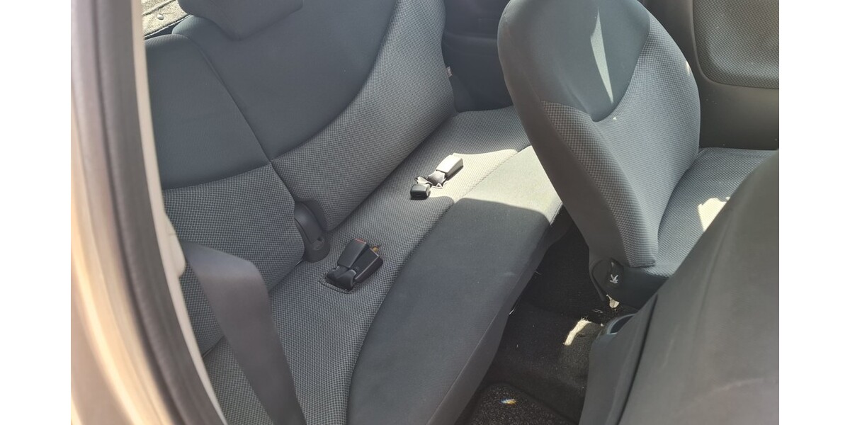 Toyota Yaris 297.999 km 1.550 &euro; München 80313