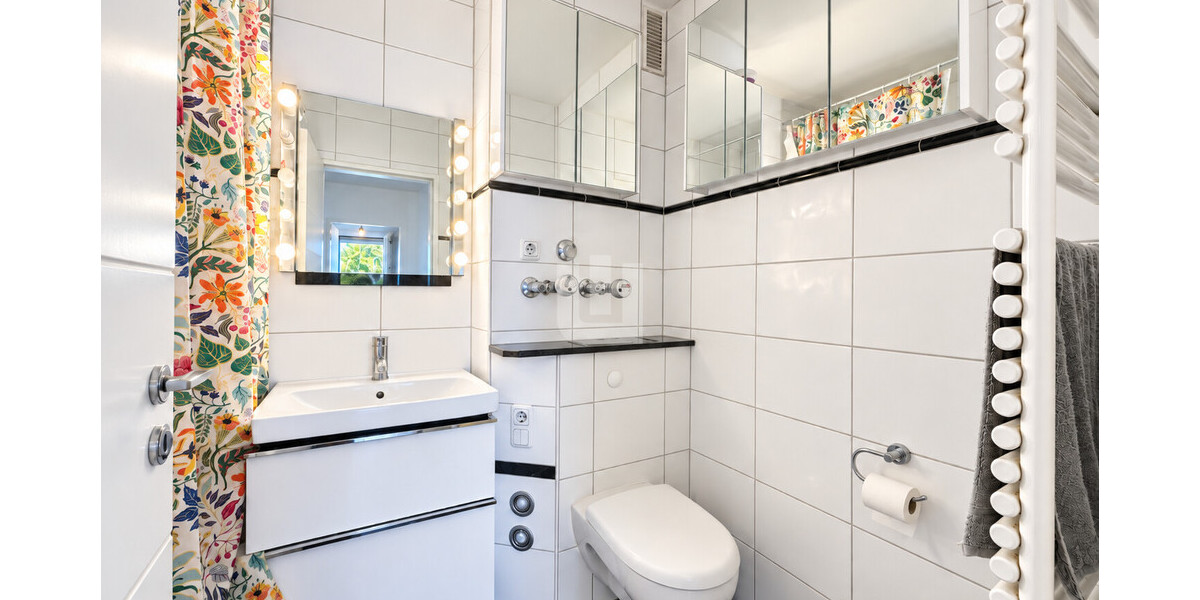 WINDISCH - Attraktive und moderne 3-Zimmer-Wohnung in grüner Umgebung - frei ab 15.11. - Etagenwohnung Gilching | Angebot:27349599