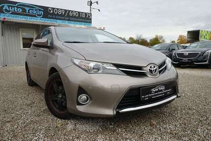 Toyota Auris 86.490 km 11.950 &euro; München 81829