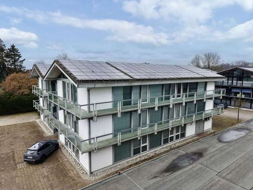 Büro in Bergkirchen Feldgeding 10.000 € 865 m²