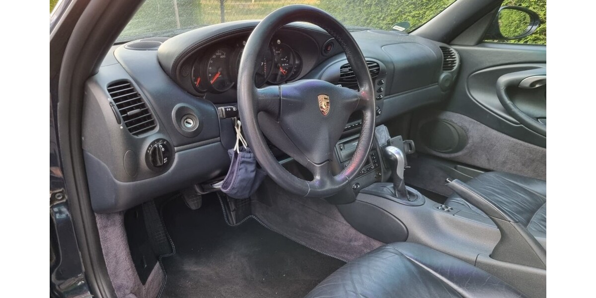 Porsche 911 Cabriolet 185.000 km 32.500 &euro; München 80313