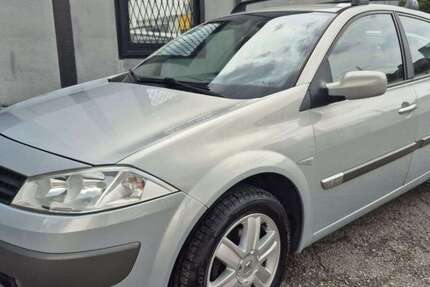 Renault Megane 165.896 km 990 &euro; München 80809