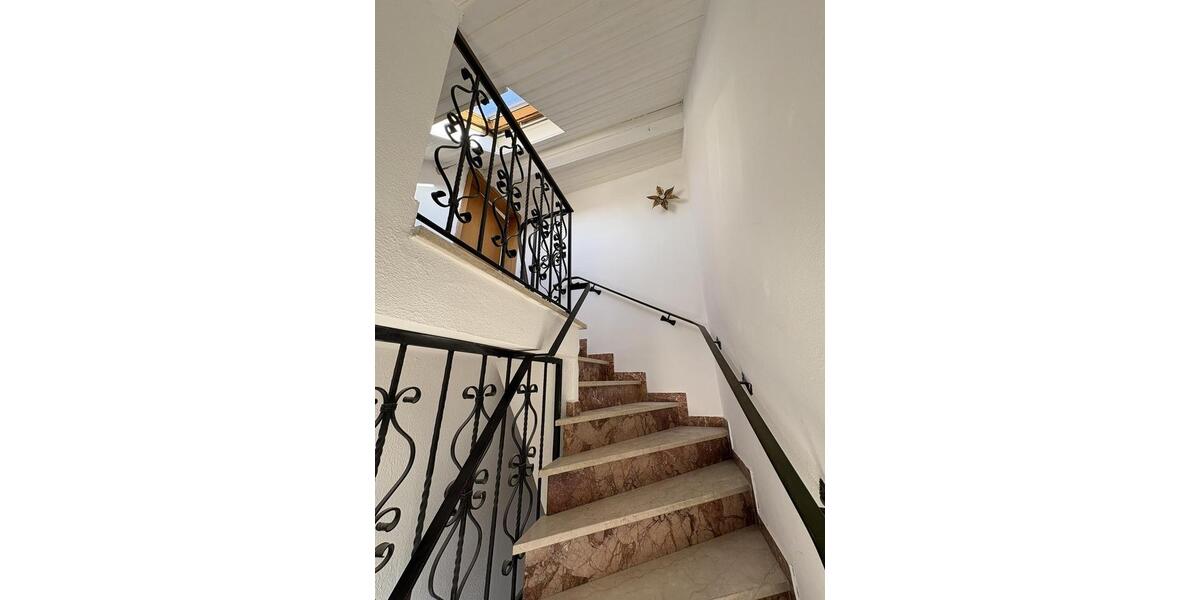 Etagenwohnung Karlsfeld - 3.5 Zimmer, 139 m&sup2;, 2.150&euro; | Angebot:25789139