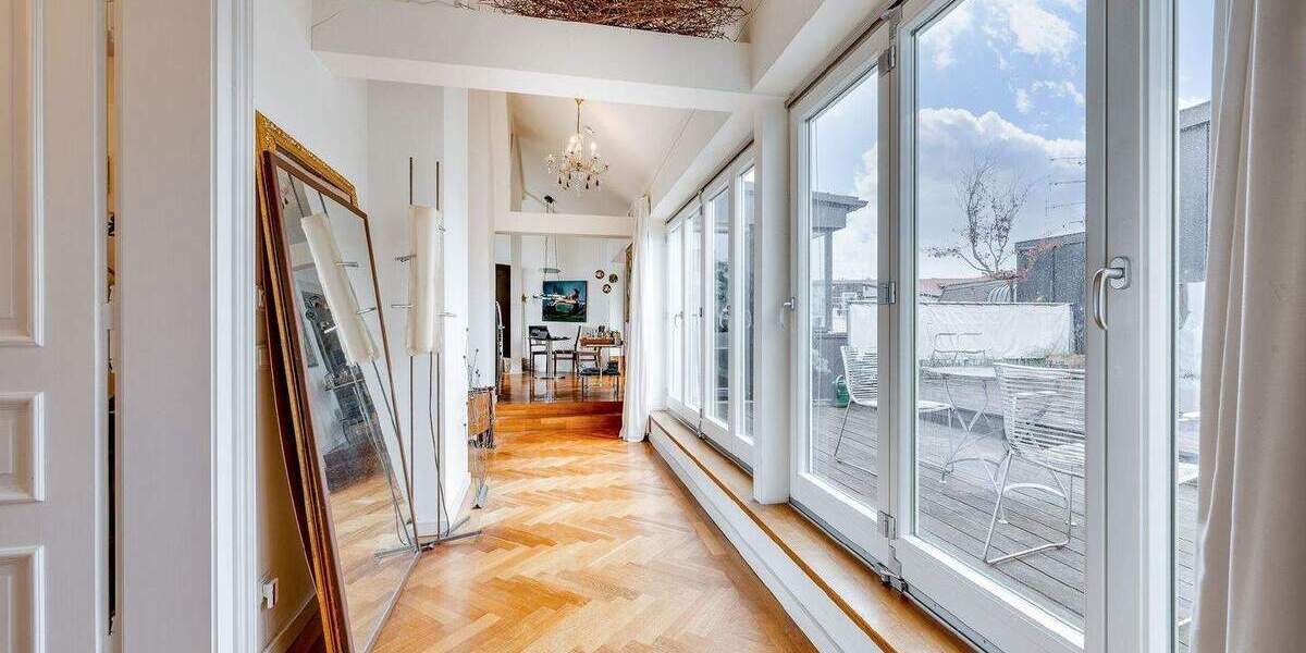 Etagenwohnung München Altstadt-Lehel - 3 Zimmer, 132 m&sup2;, 4.800&euro; | Angebot:24775671