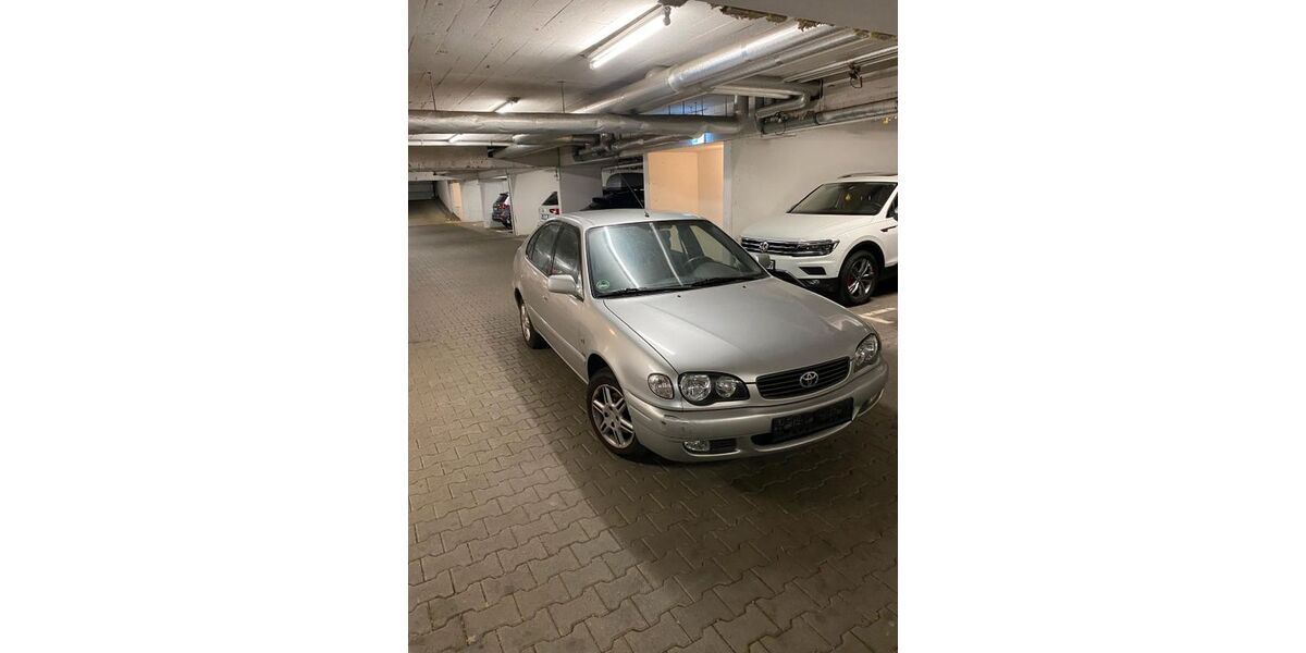 Toyota Corolla 195.500 km 2.200 &euro; München 80807