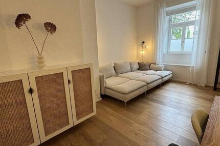 Wohnung München Ludwigsvorstadt-Isarvorstadt - 2 Zimmer, 73 m&sup2;, 2.350&euro; | Angebot:26874096