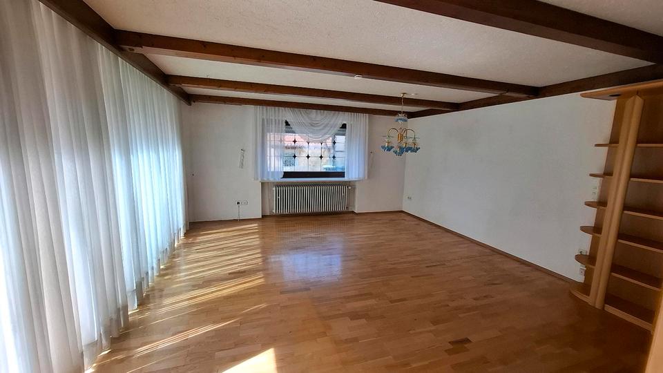 Erdgeschoßwohnung Neufahrn bei Freising Mintraching-Grüneck - 4 Zimmer, 120 m&sup2;, 1.800&euro; | Angebot:26670283