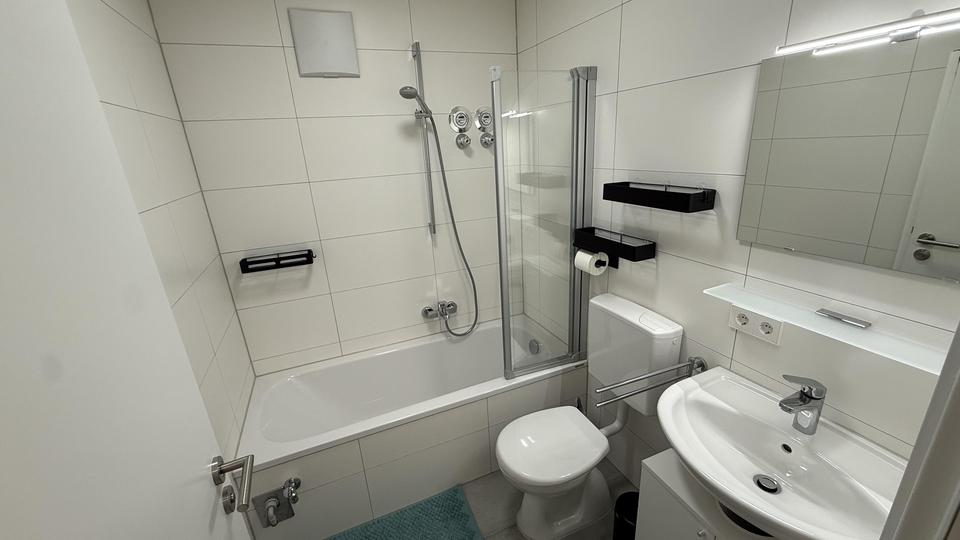 ERSTBEZUG NACH SANIERUNG: Exklusives Business-Apartment in Top-Lage von Neufahrn 1 zimmer