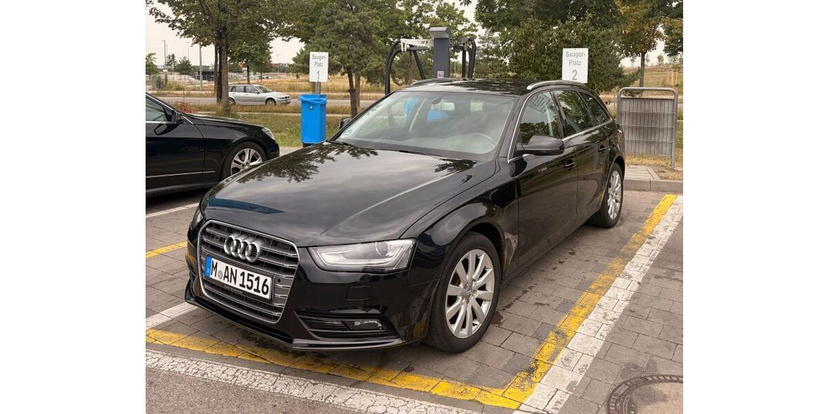 Audi A4 123.410 km 9.200 &euro; München 81671