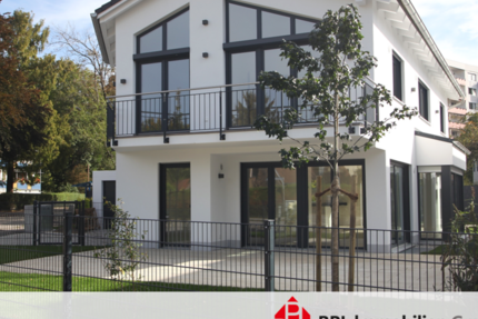 Haus Neuried - 7 Zimmer, 240 m&sup2;, 4.550&euro; | Angebot:26619534