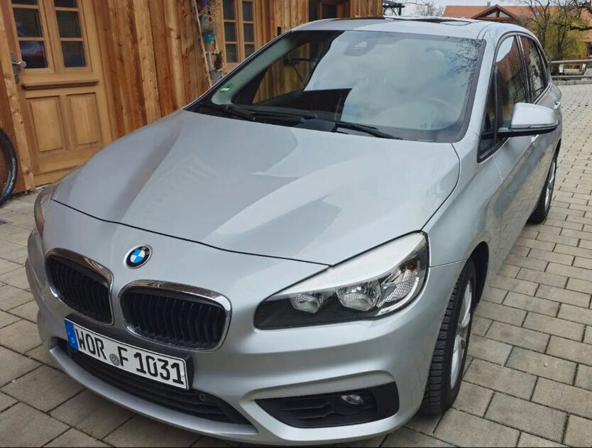 BMW 218 Active Tourer 117.000 km 12.999 € Hohenschäftlarn 82069