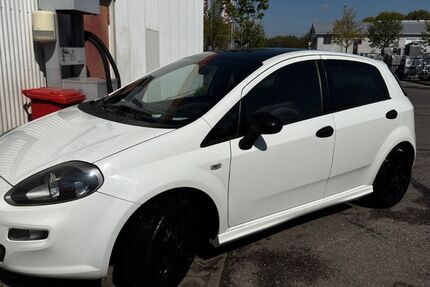 Fiat Punto 92.000 km 6.000 &euro; München 81245
