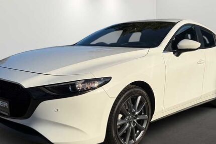 Mazda 3 37.300 km 22.690 &euro; München 81249