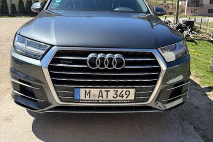 Audi Q7 117.000 km 30.700 &euro; München 81373