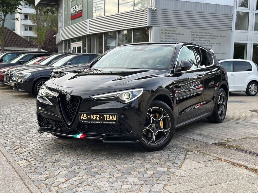 Alfa Romeo Stelvio 75.681 km 32.500 € München - Trudering 81827
