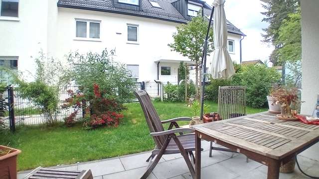 Etagenwohnung München Trudering-Riem - 3.5 Zimmer, 97 m&sup2;, 2.200&euro; | Angebot:26834739