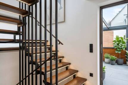 Haus München Bogenhausen - 7 Zimmer, 165 m&sup2;, 990.000&euro; | Angebot:26376610