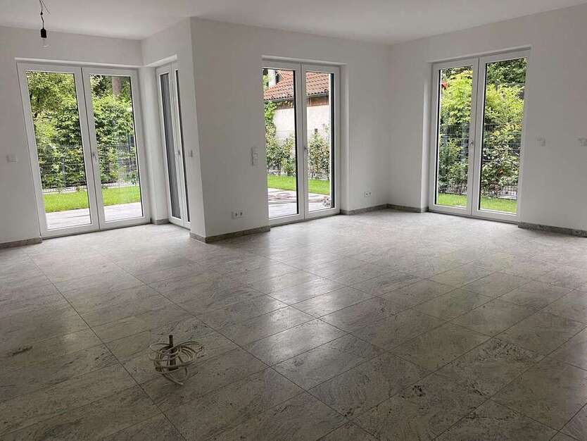 Haus zum Mieten in München 3.450 € 150 m²