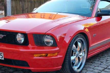 Ford Mustang 143.000 km 16.990 &euro; München 80992