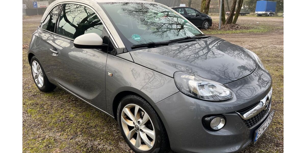 Opel Adam 118.811 km 7.999 &euro; München 81929