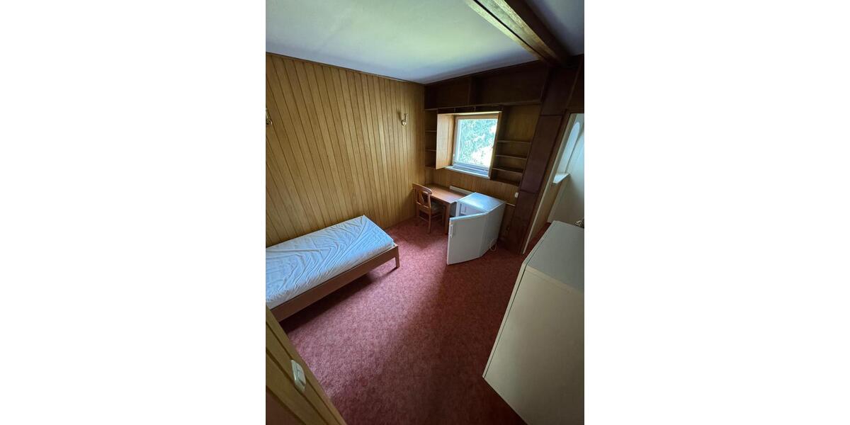 Etagenwohnung München Pasing-Obermenzing - 4 Zimmer, 95 m&sup2;, 2.500&euro; | Angebot:26161584