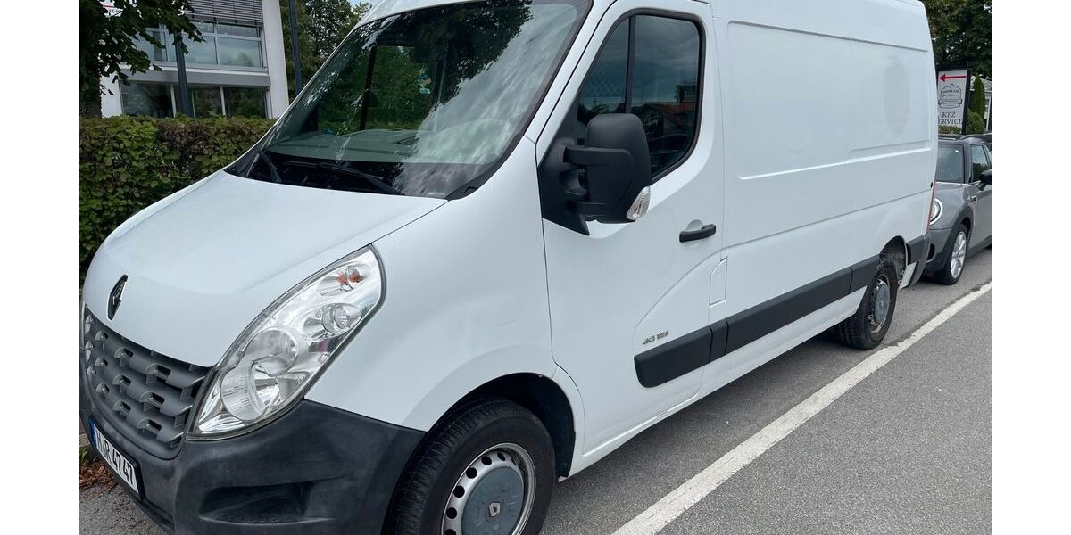 Renault Master 152.000 km 8.900 &euro; Grünwald 82031