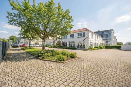 Büro in Hallbergmoos 1.500.000 € 373.71 m² zimmer