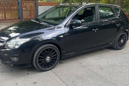 Hyundai i30 265.000 km 1.600 &euro; München 81929