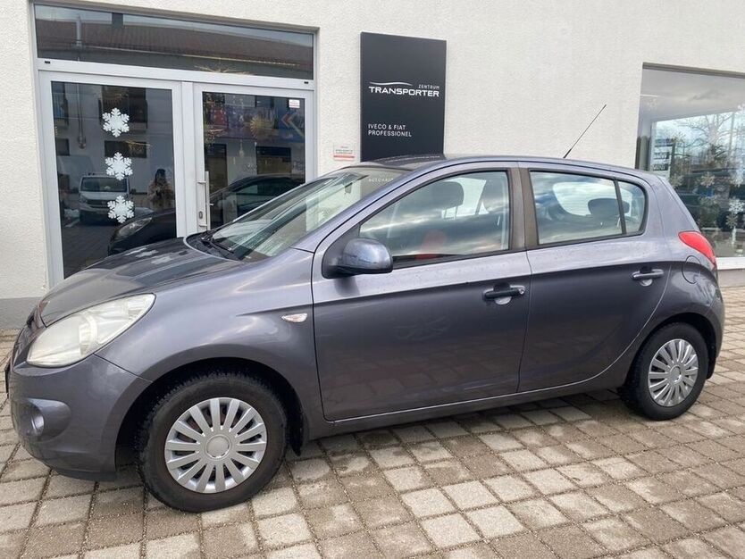 i20