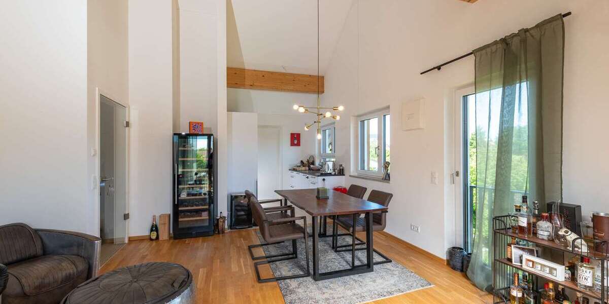 Modernes Wohnen zwischen Isar & München - Dachgeschoßwohnung Baierbrunn | Angebot:26931836
