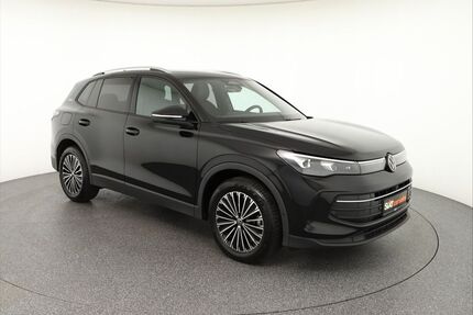 VW Tiguan 32.489 km 33.330 &euro; Garching 85748