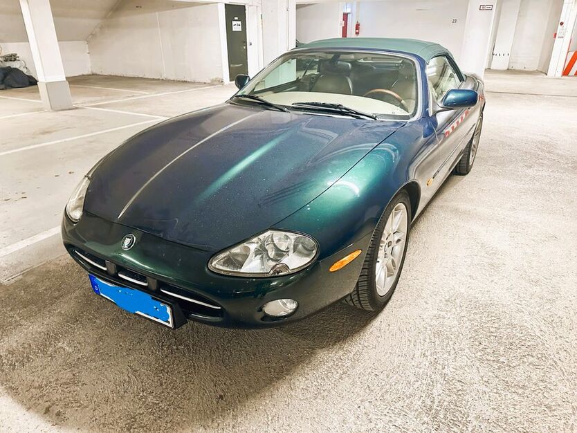 Jaguar XK8 175.000 km 17.500 € München 80798