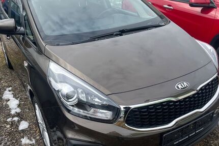 Kia Carens 61.000 km 12.400 &euro; München 81737