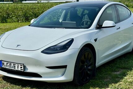 Tesla Model 3 30.770 km 25.200 &euro; München 80689