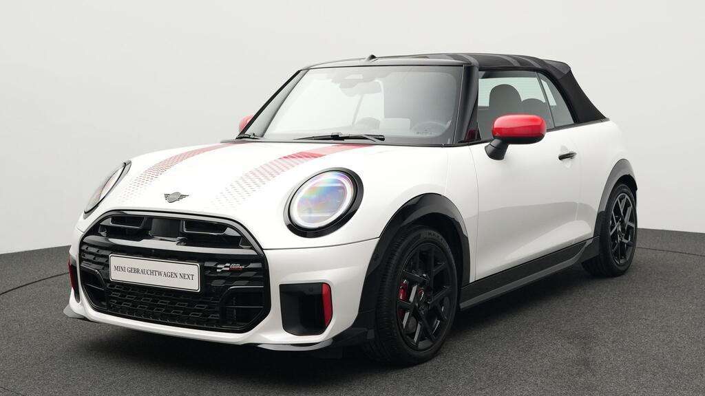 Mini John Cooper Works Cabrio 8.129 km 43.272 € München 80788