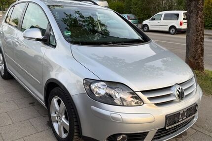VW Golf 78.000 km 5.990 &euro; München 81825