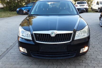 Skoda Octavia 213.677 km 2.850 &euro; Germering 82110